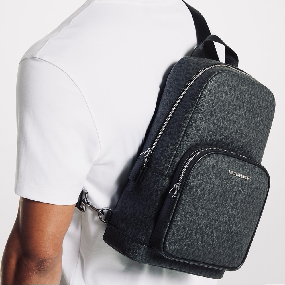 Michael Kors MK Cooper Logo Sling Pack Black Signature
